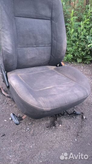 Переднее правое сиденье Audi 80B3