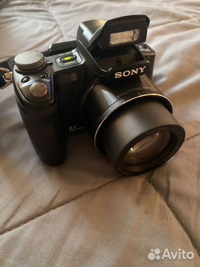 Компактный цифровой фотоаппарат sony