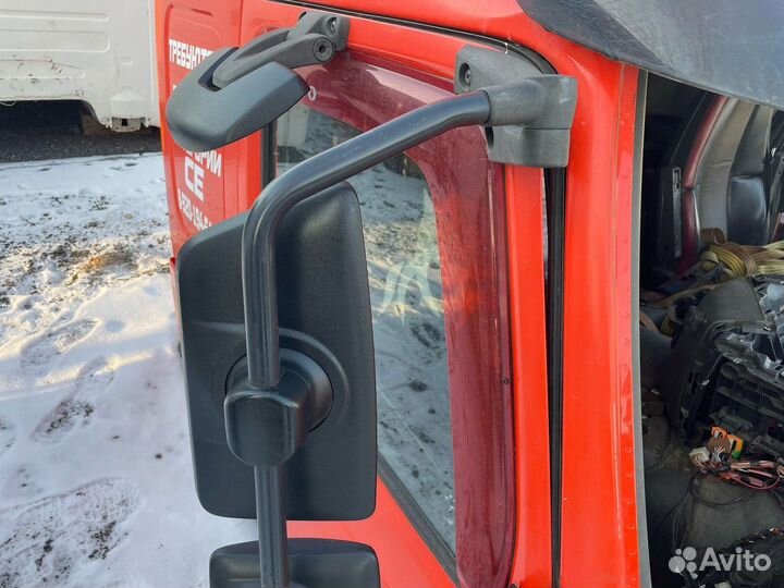 Зеркало заднего вида боковое правое 2017г