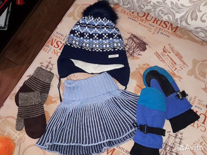 Зимние шапка, снуд, варежки, всё вместе