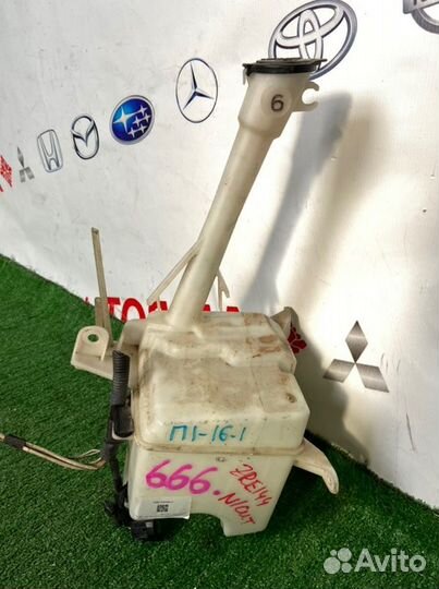 Бачок стеклоомывателя Toyota Corolla Fielder