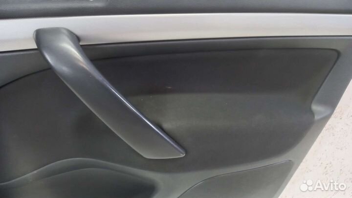 Обшивка двери передняя правая Skoda Octavia A5
