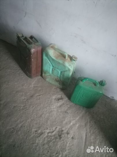 Канистры для бензина