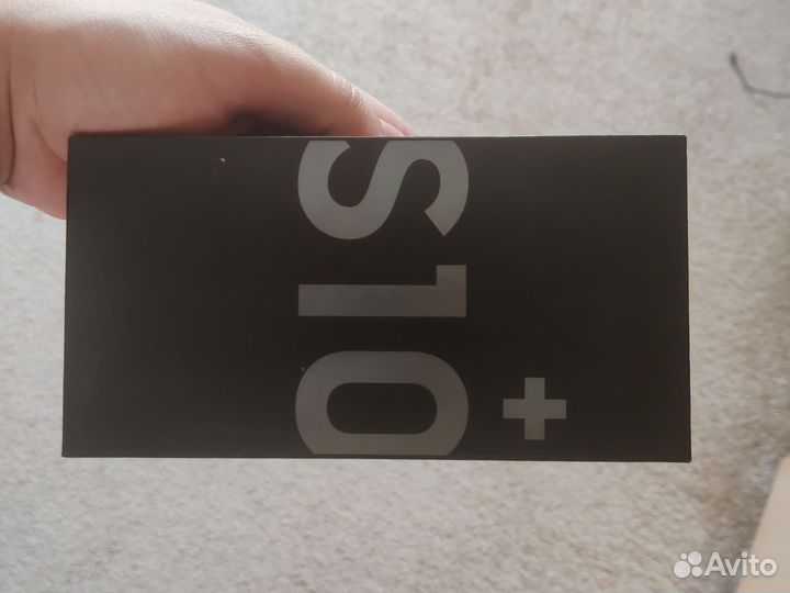 Samsung Galaxy S10, 8/128 ГБ
