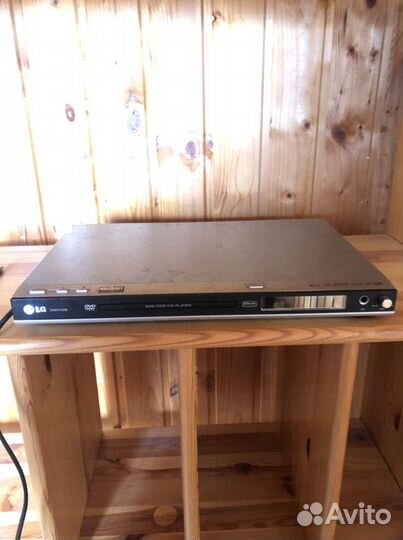 DVD плеер LG с функцией караоке