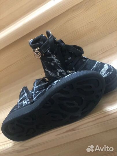 Кеды высокие