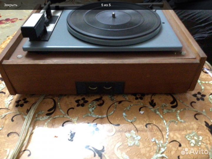 Проигрыватель виниловых дисков