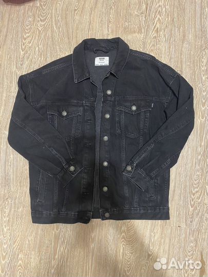 Джинсовая куртка
