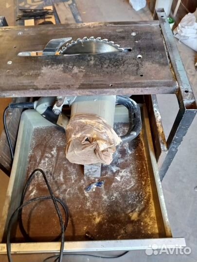 Дисковая пила Интерскол 210