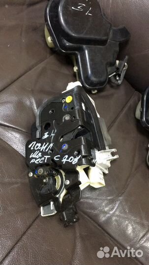 Доводчик двери замок Porsche Panamera 970