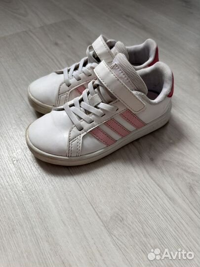 Кроссовки детские adidas 28