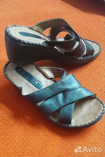 Шлепки женские 36 размер