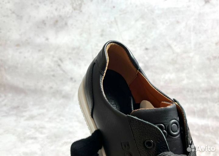 Кроссовки Boss удобные