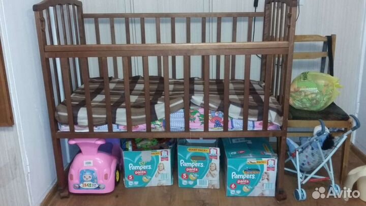 Детская кроватка