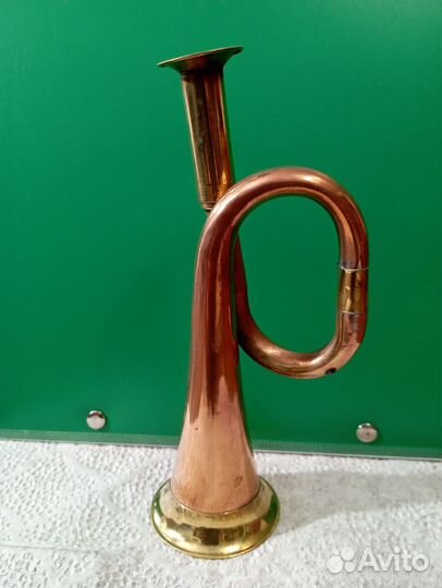 Музыкальный духовой инструмент труба