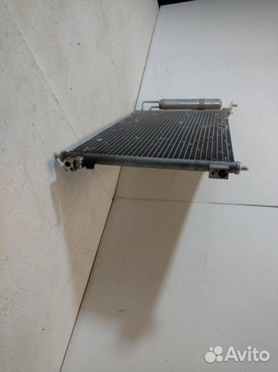 Радиатор кондиционера (конденсер) Nissan Juke F15