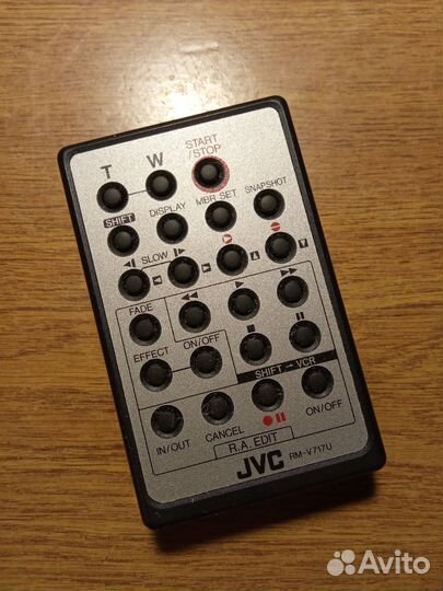 Пульт ду видеокамеры JVC RM-V717U новый