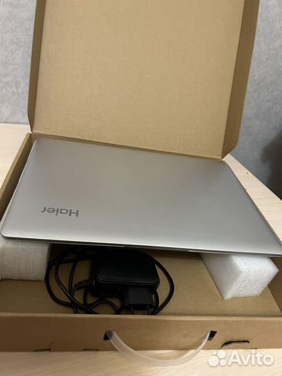 Ноутбук Haier A1400EM