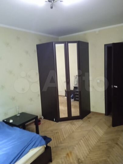 Комната 15 м² в 3-к., 1/9 эт.