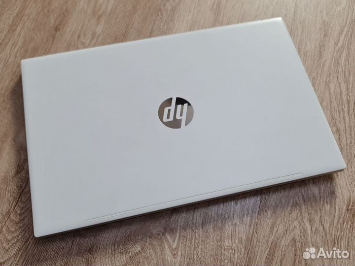 HP Pavilion 15-eh1158ur