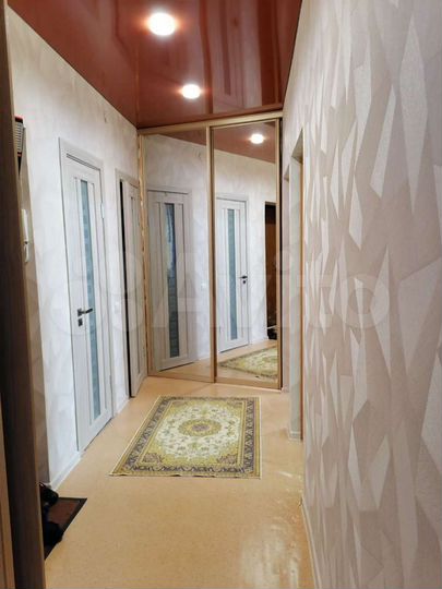 2-к. квартира, 61 м², 3/3 эт.