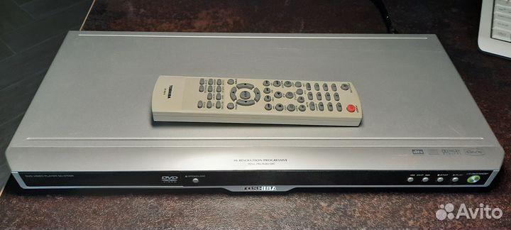 DVD плеер Toshiba SD - 570SR