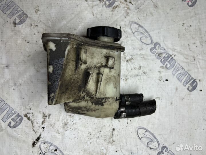 Бачок гур Ford Mondeo 2