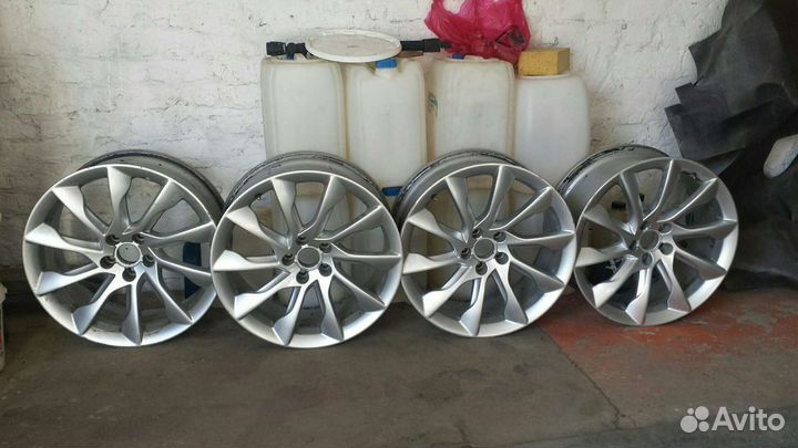Диски на audi (VAG) R19