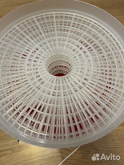 Электросушилка для овощей и фруктов