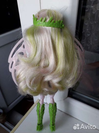 Кукла монстер хай Бетси Кларо