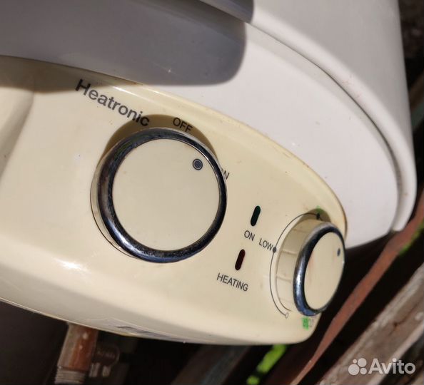 Водонагреватель Electrolux EWH 30 Heatronic Slim