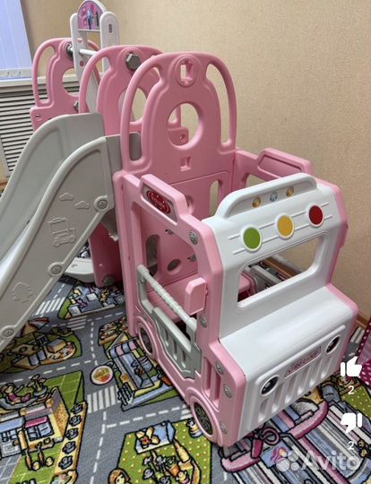 Горка детская с автобусом. Игровой центр