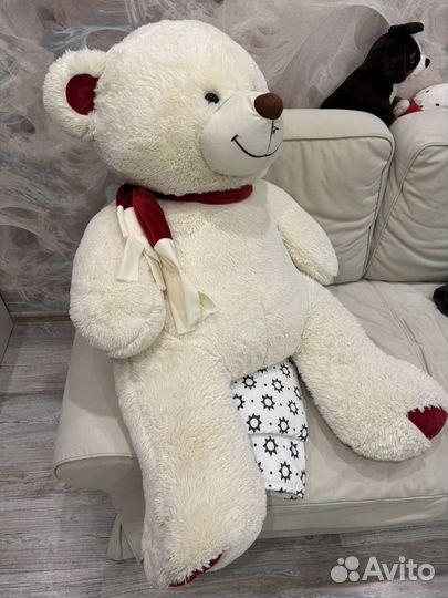 Плюшевый медведь большой