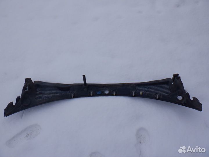 Решетка Планка под лобовое стекло Saab 9-5 9600