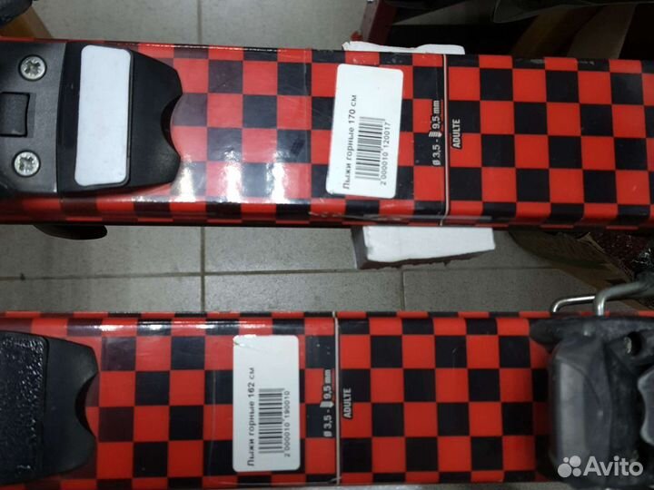 Горные лыжи 162, 170 см. Испания