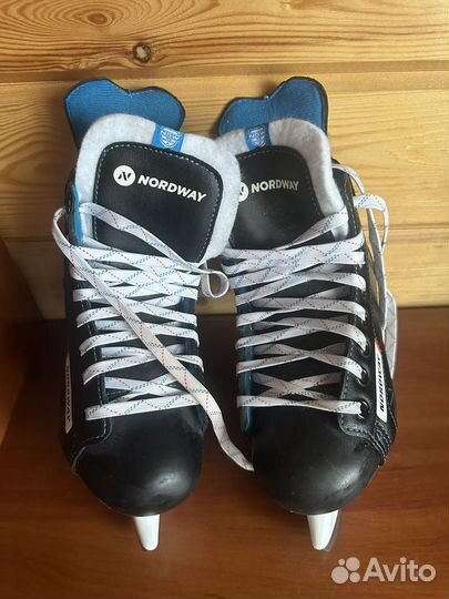 Коньки хоккейные детские