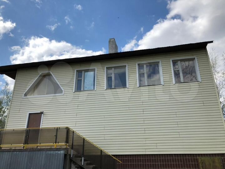 Коттедж 385 м² на участке 20 сот.