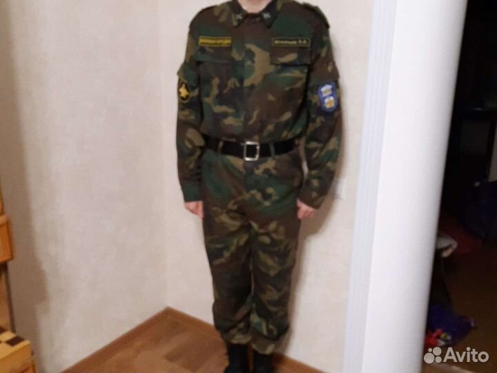 Военная форма, бушлат, берцы, планшет в подарок