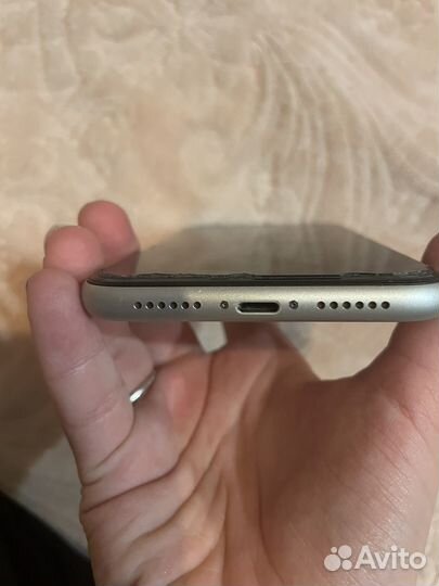 iPhone Xr, 128 ГБ