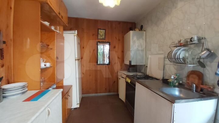 Комната 20 м² в 1-к., 1/2 эт.