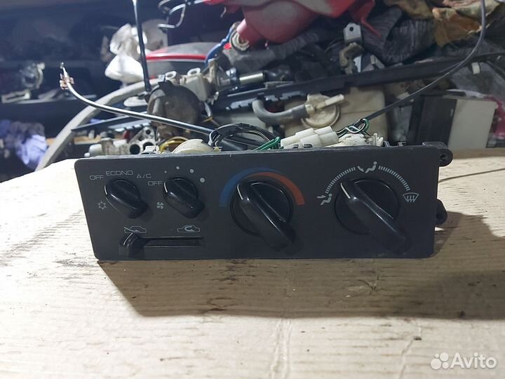 Блок управления печкой mitsubishi space wagon 2