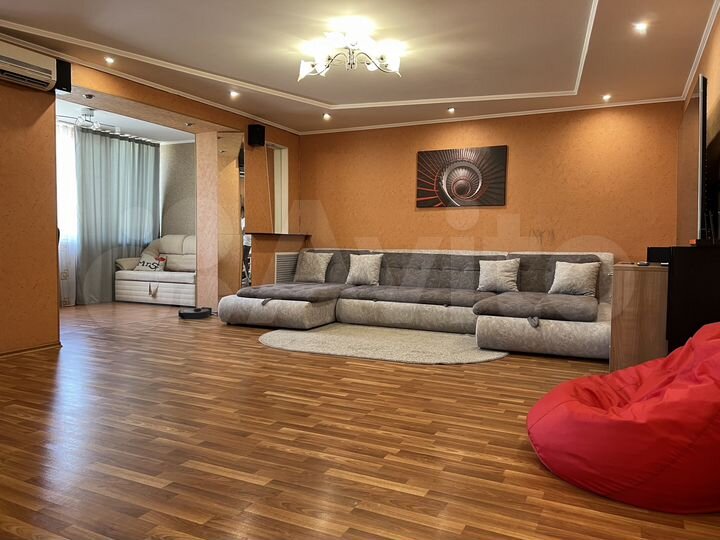 3-к. квартира, 110 м², 4/6 эт.