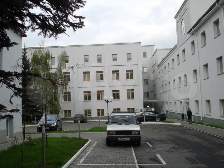 Продажа бизнес центра класса В, 5032 м²