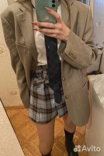 Лук в стиле grunge goth y2k