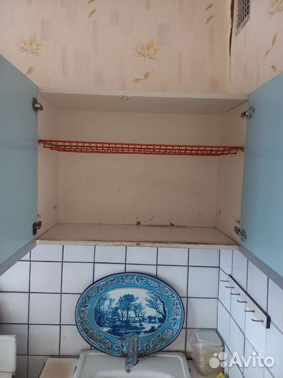 Шкаф навесной кухонный (для сушки посуды)