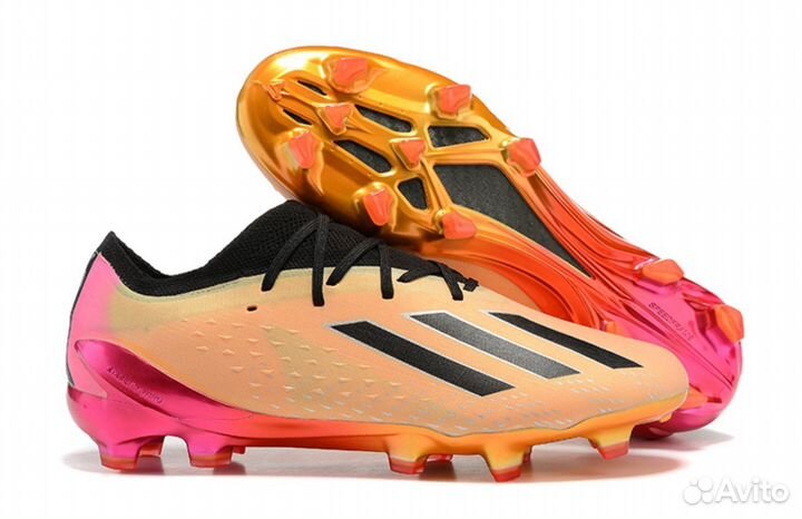 Футбольные бутсы adidas