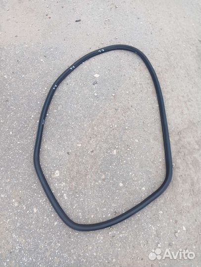 Уплотнитель двери opel astra j