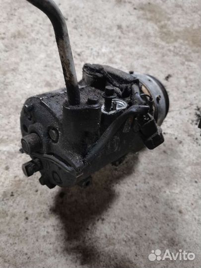 Компрессор кондиционера Mitsubishi sigma 6g72 3.0