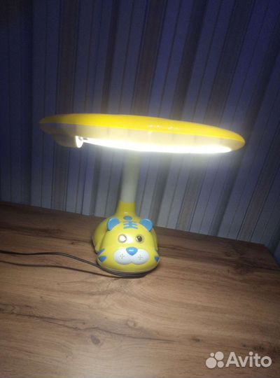 Лампа настольная детская