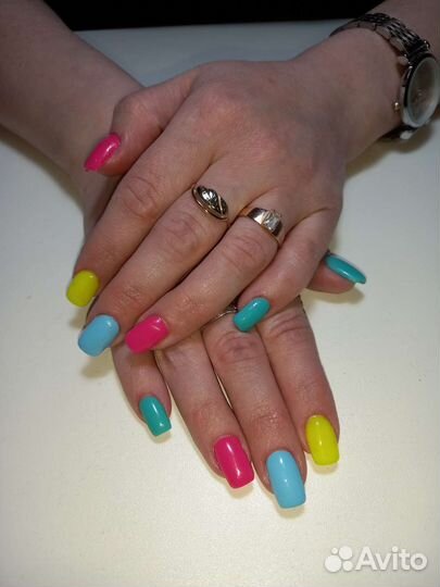 Наращивание ногтей Маникюр Педикюр